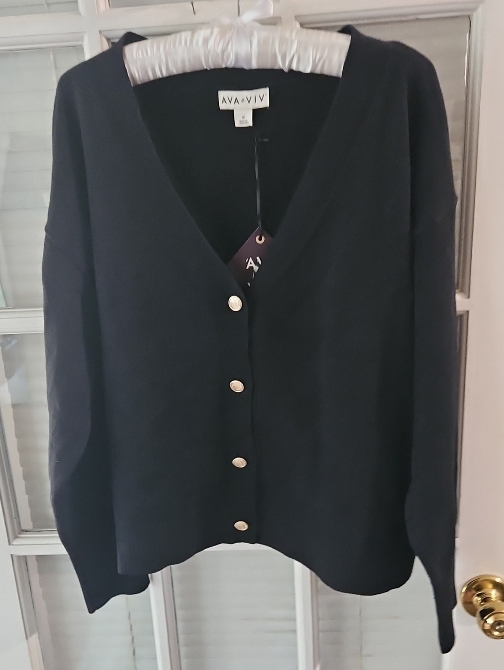 NWT Ava & Viv Black V-Neck Button Front Cardigan. SZ 1X